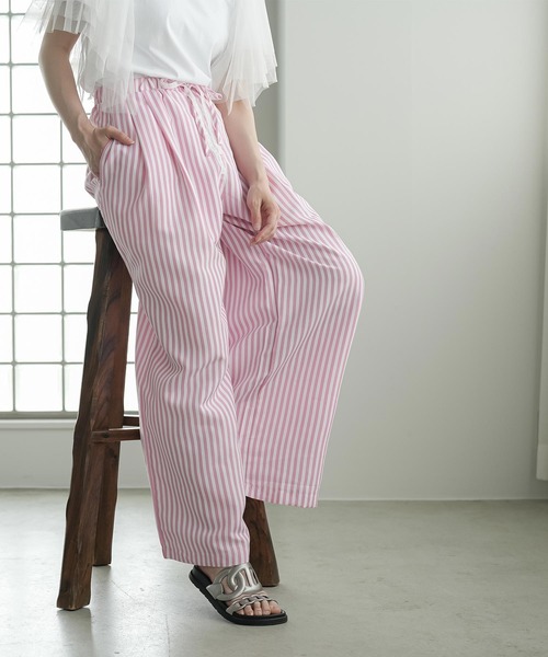 mili an deni(ミリアンデニ)の「ウェストレースストライプワイドパンツ(その他パンツ・レディース・ブルー/ピンク・M)」の14枚目の写真