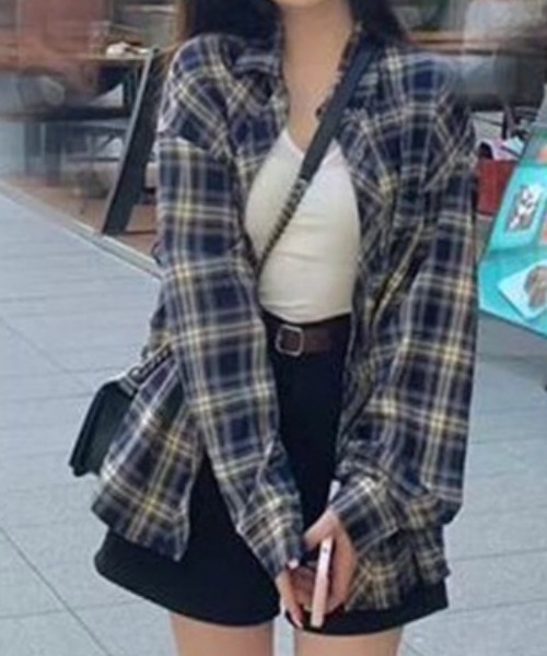 NANEA(ナネア)の「チェック柄レギュラーシャツ(シャツ/ブラウス・レディース・ネイビー/ブラウン・MEDIUM)」の16枚目の写真