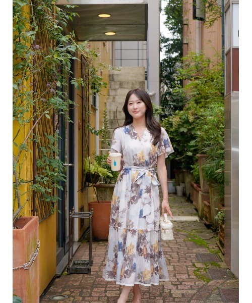 Her lip to(ハーリップトゥー)の「Lorette Floral Dress(ワンピース・レディース・イエロー系・S/M)」の10枚目の写真