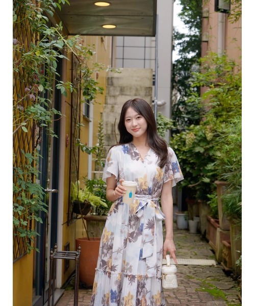 Her lip to(ハーリップトゥー)の「Lorette Floral Dress(ワンピース・レディース・イエロー系・S/M)」の11枚目の写真