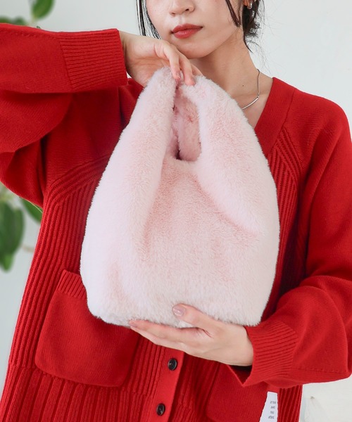 T・S・L(ティーエスエル)の「エコファーショッパーバッグ(トートバッグ・レディース・ピンク/サックスブルー/チャコール/グレイッシュベージュ/ホワイト・FREE)」の5枚目の写真