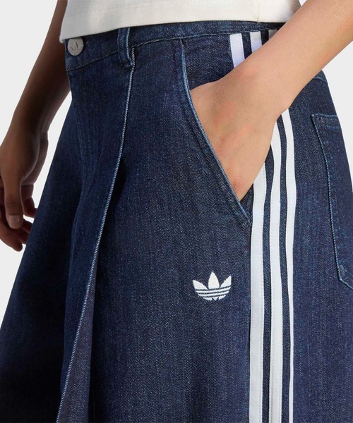 adidas(アディダス)の「デニム プリーツ ワイドレッグ パンツ / アディダスオリジナルス adidas Originals(その他パンツ・レディース・ブルー・27/30/24/30/25/30/26/30/28/30/29/30/30W 30L)」の9枚目の写真
