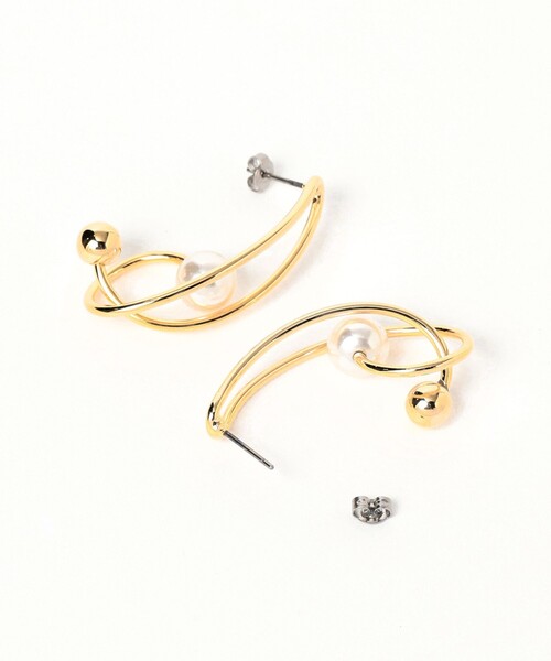 Ray BEAMS(レイビームス)の「Chalulu / パール ライン ピアス(ネックレス・レディース・シルバー/ゴールド・ONE SIZE)」の3枚目の写真
