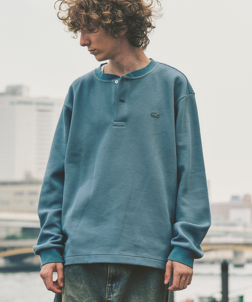417 EDIFICE(フォーワンセブンエディフィス)の「LACOSTE × 417 ヘンリーネック ワッフルTシャツ(Tシャツ/カットソー・メンズ・チャコールグレー/ブルー/ブラック系その他・4/3/5)」の18枚目の写真