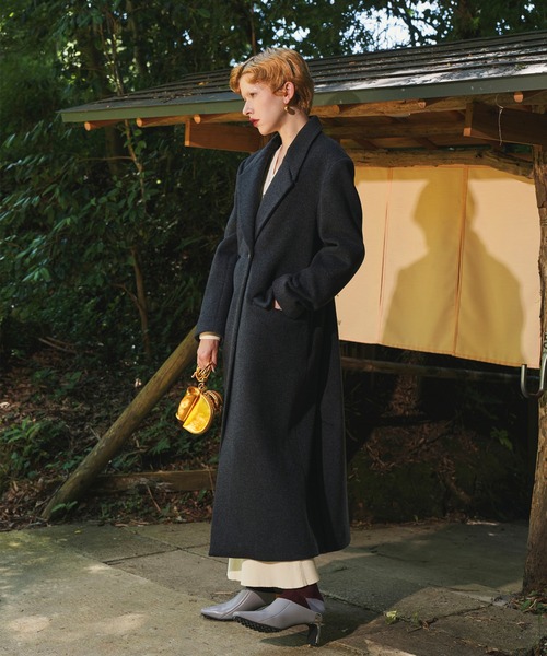 OMMO(オーエムエムオー)の「OVER TUCK LONG COAT(チェスターコート・レディース・グレー/ブラック・36/38)」の7枚目の写真