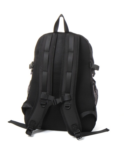 niko and...(ニコアンド)の「12ポケット ライトデイパック / 撥水加工/大容量 / 20L(バックパック/リュック・レディース・アイボリー/ブラック・0)」の15枚目の写真