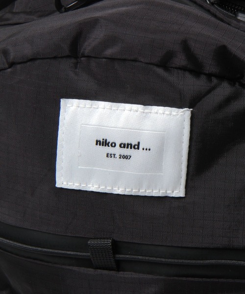 niko and...(ニコアンド)の「12ポケット ライトデイパック / 撥水加工/大容量 / 20L(バックパック/リュック・レディース・アイボリー/ブラック・0)」の19枚目の写真