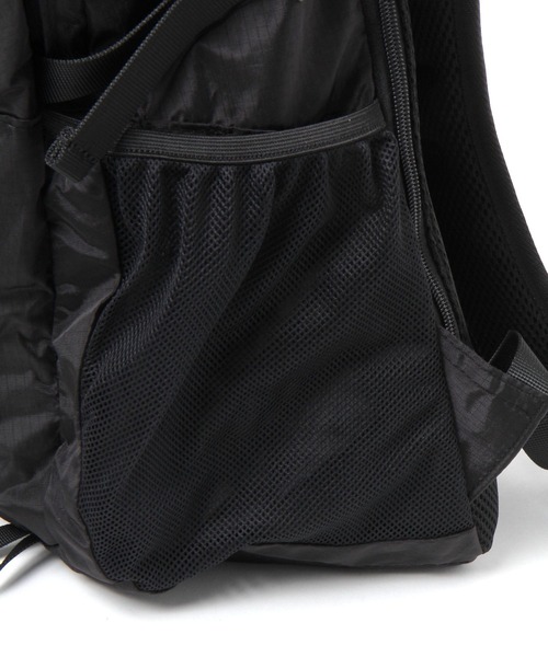 niko and...(ニコアンド)の「12ポケット ライトデイパック / 撥水加工/大容量 / 20L(バックパック/リュック・レディース・アイボリー/ブラック・0)」の22枚目の写真
