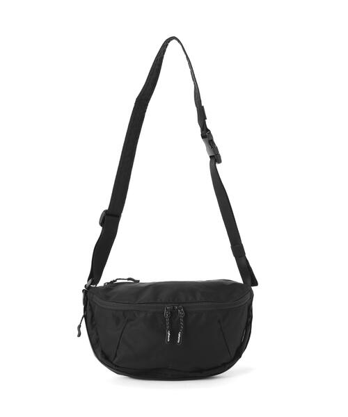 +phenix(プラスフェニックス)の「+phenix/プラスフェニックス/EXPAND BODY BAG 5+(ボディバッグ/ウエストポーチ・メンズ・ブラック/グレー・F)」の1枚目の写真