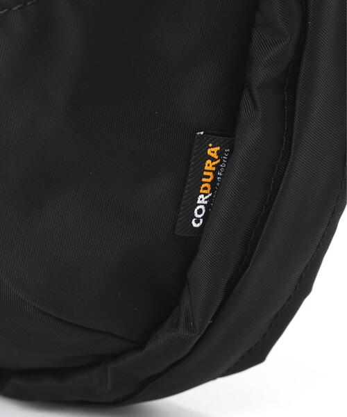 +phenix(プラスフェニックス)の「+phenix/プラスフェニックス/EXPAND BODY BAG 5+(ボディバッグ/ウエストポーチ・メンズ・ブラック/グレー・F)」の10枚目の写真