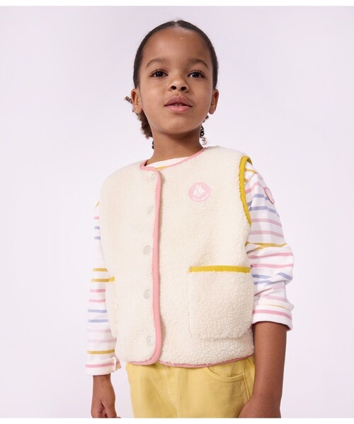 PETIT BATEAU(プチバトー)の「ボアベスト(ベスト・キッズ・オフホワイト・3YEAR/4YEAR/5YEAR)」の1枚目の写真