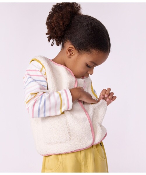PETIT BATEAU(プチバトー)の「ボアベスト(ベスト・キッズ・オフホワイト・3YEAR/4YEAR/5YEAR)」の3枚目の写真