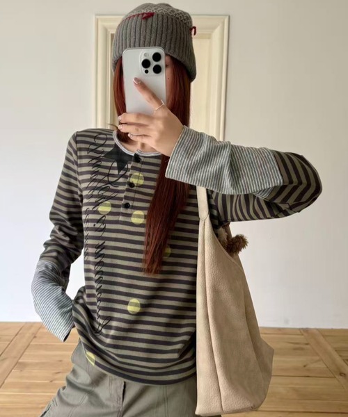 AsRiRe(アスリレイ)の「26aw ドットスタープリントボーダーレイヤード風ヘンリーネックトップス(Tシャツ/カットソー・レディース・パープル/グリーン・M)」の10枚目の写真