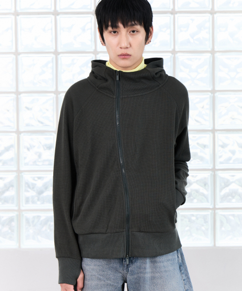PIARI(ピアリ)の「カーブライン ワッフル クロップドフード ジップアップ(3color)(パーカー・メンズ・ダークオリーブ/ブラック/ライトグレー・SMALL/MEDIUM/LARGE/X-LARGE)」の5枚目の写真