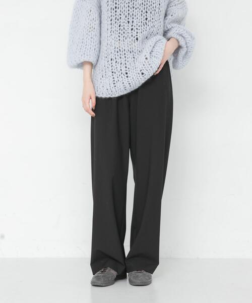 URBAN RESEARCH(アーバンリサーチ)の「『3サイズ展開』スリムストレートバイアスパンツ(その他パンツ・レディース・ブラック/チャコールグレー・38/36/40)」の5枚目の写真