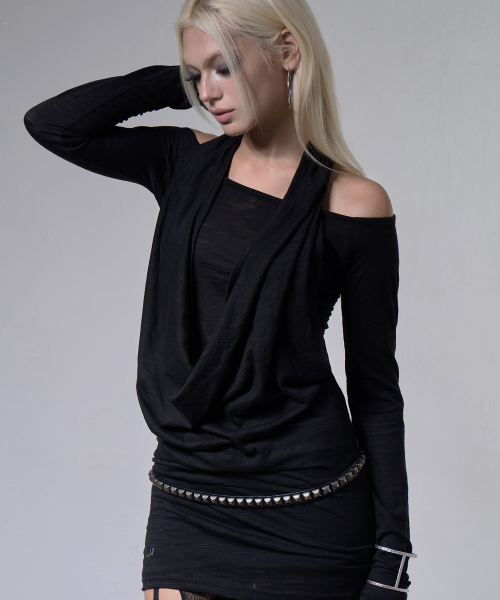 FANCY CLUB(ファンシークラブ)の「3-WAY オフショルダー カウルトップ (ブラック) F26ZB519(Tシャツ/カットソー・レディース・その他・FREE)」の2枚目の写真
