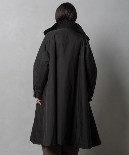 MARECHAL TERRE(マルシャルテル)の「リバーシブルキルティングAラインコート(その他アウター・レディース・モカ/サンドベージュ/ブラック/ネイビー・MEDIUM)」の13枚目の写真