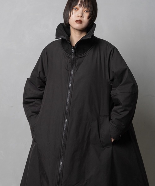 MARECHAL TERRE(マルシャルテル)の「リバーシブルキルティングAラインコート(その他アウター・レディース・モカ/サンドベージュ/ブラック/ネイビー・MEDIUM)」の15枚目の写真