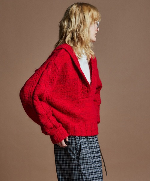 MAISON SPECIAL（メゾンスペシャル）の「【26WINTER PRE-ORDER】Cable Hoodie Short Knit/ケーブルフーディショートニット（ニット/セーター・レディース・ブラック/グレー/レッド・FREE）」の6枚目の写真