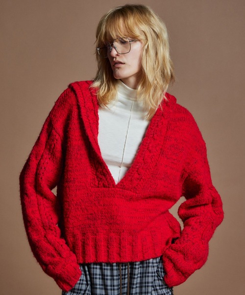 MAISON SPECIAL（メゾンスペシャル）の「【26WINTER PRE-ORDER】Cable Hoodie Short Knit/ケーブルフーディショートニット（ニット/セーター・レディース・ブラック/グレー/レッド・FREE）」の8枚目の写真