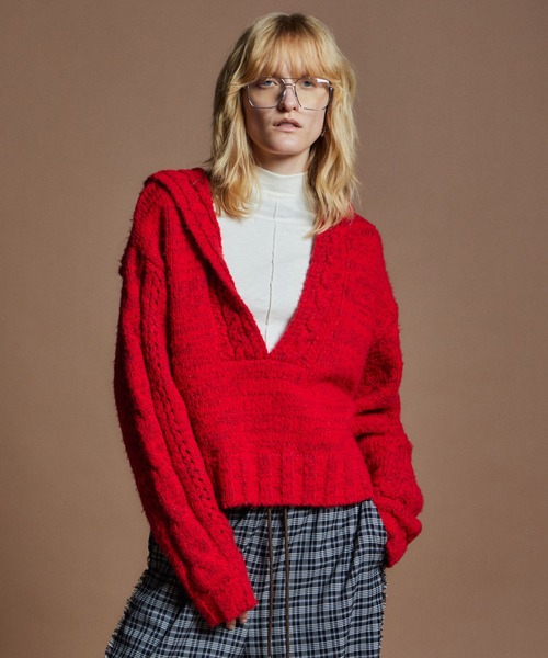 MAISON SPECIAL（メゾンスペシャル）の「【26WINTER PRE-ORDER】Cable Hoodie Short Knit/ケーブルフーディショートニット（ニット/セーター・レディース・ブラック/グレー/レッド・FREE）」の9枚目の写真
