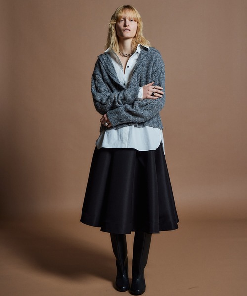 MAISON SPECIAL（メゾンスペシャル）の「【26WINTER PRE-ORDER】Cable Hoodie Short Knit/ケーブルフーディショートニット（ニット/セーター・レディース・ブラック/グレー/レッド・FREE）」の10枚目の写真