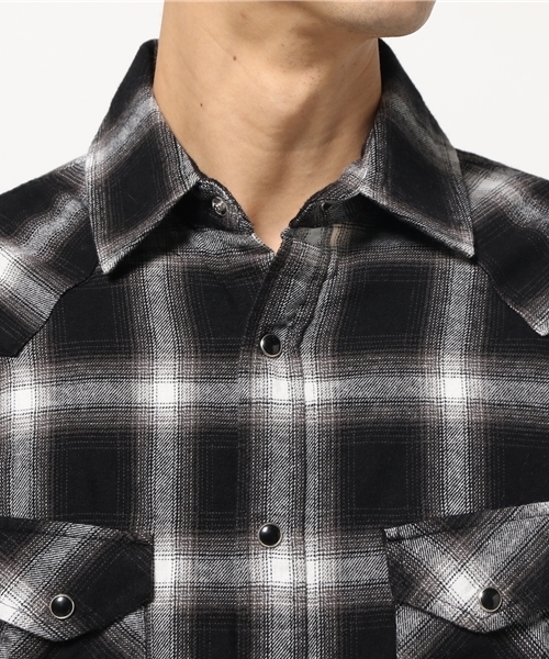 VENCEEXCHANGE（ヴァンスエクスチェンジ）の「バックプリントチェックシャツ（シャツ/ブラウス・メンズ・レッド/ブラック・LARGE/MEDIUM/SMALL）」の13枚目の写真