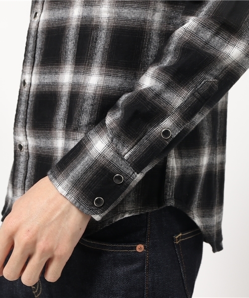 VENCEEXCHANGE（ヴァンスエクスチェンジ）の「バックプリントチェックシャツ（シャツ/ブラウス・メンズ・レッド/ブラック・LARGE/MEDIUM/SMALL）」の14枚目の写真