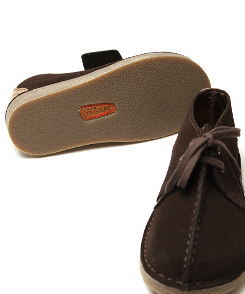 Clarks（クラークス）の「Clarks:DESERT TREK(kids)（ブーツ・キッズ・ベージュ/ブラック/ブラウン・18/15 /17/19/16）」の9枚目の写真