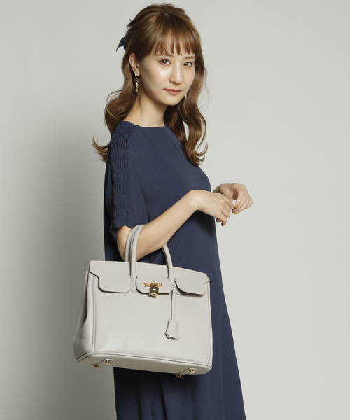 PLAIN CLOTHING（プレーンクロージング）の「フロントキーフラップハンドバッグ【PLAIN CLOTHING】（ハンドバッグ・レディース・ブラック/ベージュ/ネイビー/オレンジ/ライトグレー・FREE）」の3枚目の写真