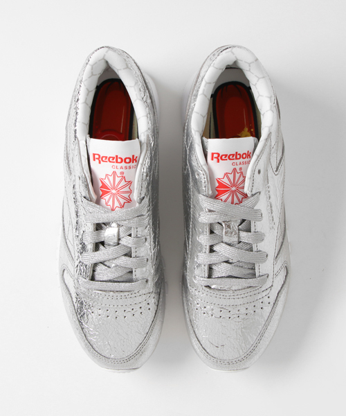 Reebok（リーボック）の「【2017秋冬】クラシックレザー ホットドッグ（スニーカー・レディース・シルバー・23.0cm/23.5cm/24.0cm/25.0cm/26.0cm/24.5cm/25.5cm/22.5cm）」の5枚目の写真