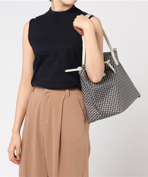 Roberta Pieri（ロベルタピエリ）の「【ROBERTA PIERI ロベルタピエリ】（トートバッグ・レディース・グレー/ネイビー・FREE）」の8枚目の写真