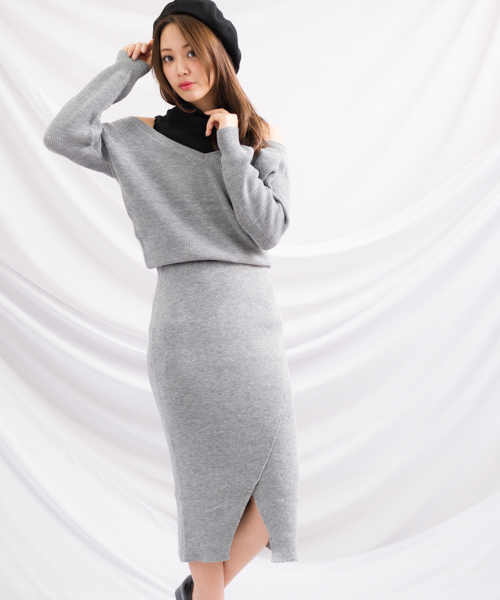 ROGER AND RAW（ロジャーアンドロウ）の「Roger&Raw / 畦ハイネック重ね着風ワンピース（ワンピース・レディース・ブラック/グレー/ベージュ/ネイビー・M）」の2枚目の写真