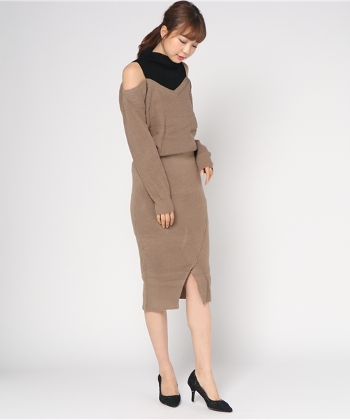 ROGER AND RAW（ロジャーアンドロウ）の「Roger&Raw / 畦ハイネック重ね着風ワンピース（ワンピース・レディース・ブラック/グレー/ベージュ/ネイビー・M）」の15枚目の写真