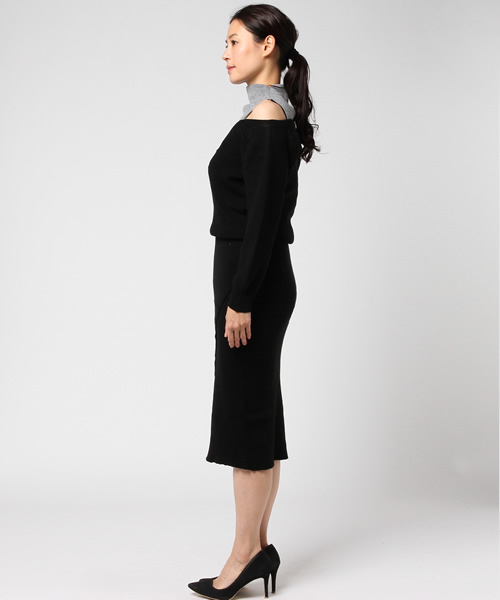 ROGER AND RAW（ロジャーアンドロウ）の「Roger&Raw / 畦ハイネック重ね着風ワンピース（ワンピース・レディース・ブラック/グレー/ベージュ/ネイビー・M）」の5枚目の写真