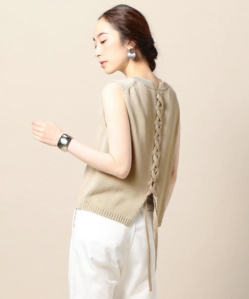 BEAUTY&YOUTH UNITED ARROWS（ビューティーアンドユースユナイテッドアローズ）の「BY∴ コットンレースアップノースリーブニット（ニット/セーター・レディース・ブラック/ナチュラル/ケリー・FREE）」の2枚目の写真