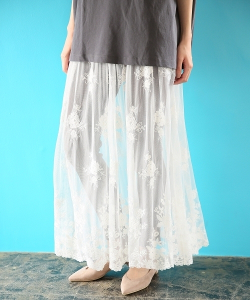 LOWRYS FARM(ローリーズファーム)の「2WAYレーススカート 807898(スカート・レディース・アイボリー/ブラック/カーキ・FREE)」の1枚目の写真