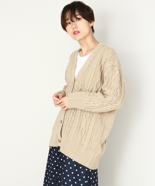 LOWRYS FARM(ローリーズファーム)の「ケーブルロングカーディガン 805089(カーディガン/ボレロ・レディース・オフホワイト/ブラウン/ベージュ・FREE)」の4枚目の写真