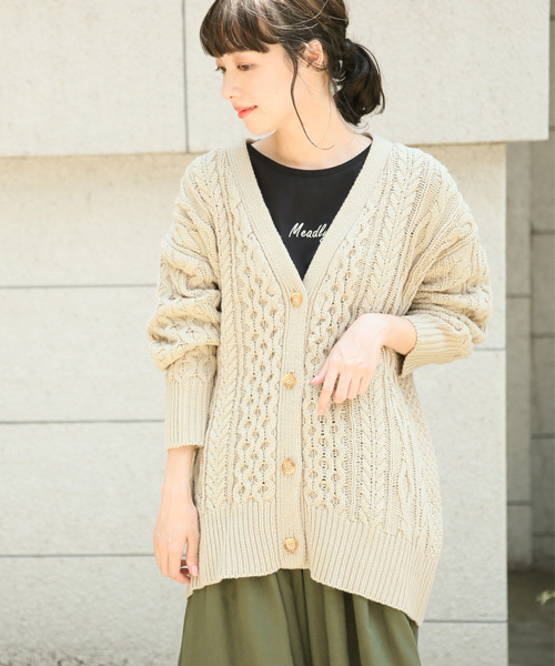 LOWRYS FARM(ローリーズファーム)の「ケーブルロングカーディガン 805089(カーディガン/ボレロ・レディース・オフホワイト/ブラウン/ベージュ・FREE)」の15枚目の写真