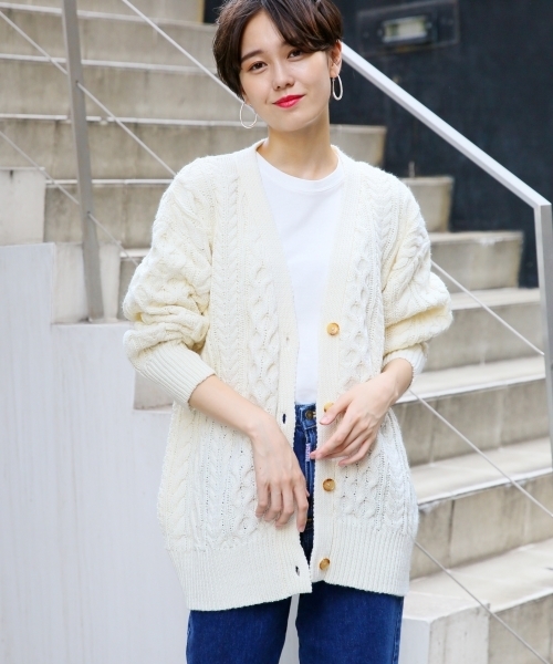 LOWRYS FARM(ローリーズファーム)の「ケーブルロングカーディガン 805089(カーディガン/ボレロ・レディース・オフホワイト/ブラウン/ベージュ・FREE)」の22枚目の写真