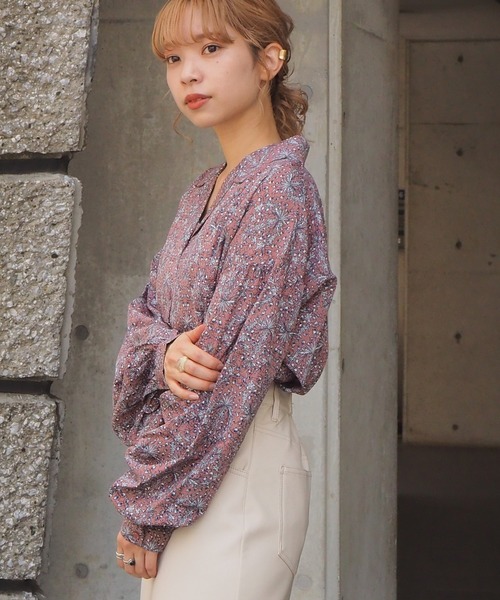 tiptop(ティップトップ)の「【web限定アイテム】ボリューム開襟ブラウス(シャツ/ブラウス・レディース・ブラック/オフホワイト/キナリ/ブルー/スモークピンク/ベージュ/グレー・FREE)」の12枚目の写真