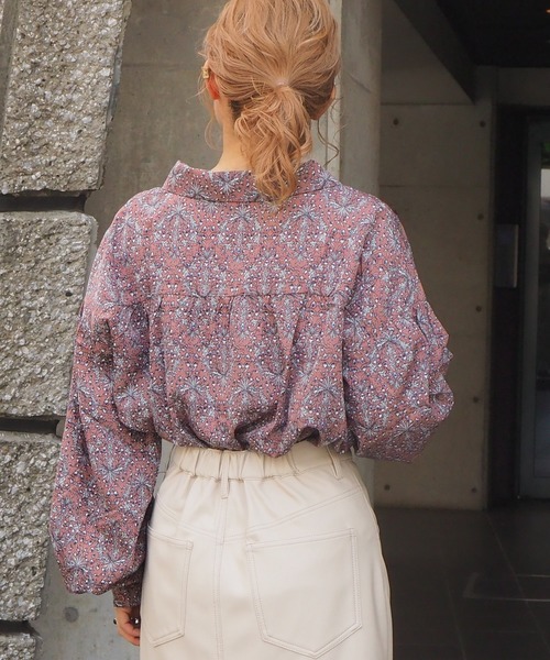 tiptop(ティップトップ)の「【web限定アイテム】ボリューム開襟ブラウス(シャツ/ブラウス・レディース・ブラック/オフホワイト/キナリ/ブルー/スモークピンク/ベージュ/グレー・FREE)」の11枚目の写真