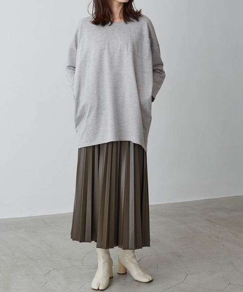 Chaco closet（チャコ クローゼット）の「裏毛コクーンビッグシルエットステッチポケット付きカットソー（Tシャツ/カットソー・レディース・ライトカーキ/ベージュ/ネイビー/杢グレー/オフホワイト/ブラック・FREE）」の4枚目の写真