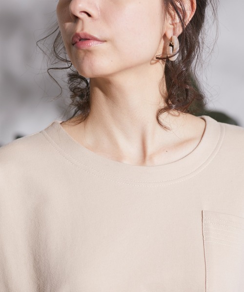 Chaco closet（チャコ クローゼット）の「裏毛コクーンビッグシルエットステッチポケット付きカットソー（Tシャツ/カットソー・レディース・ライトカーキ/ベージュ/ネイビー/杢グレー/オフホワイト/ブラック・FREE）」の16枚目の写真