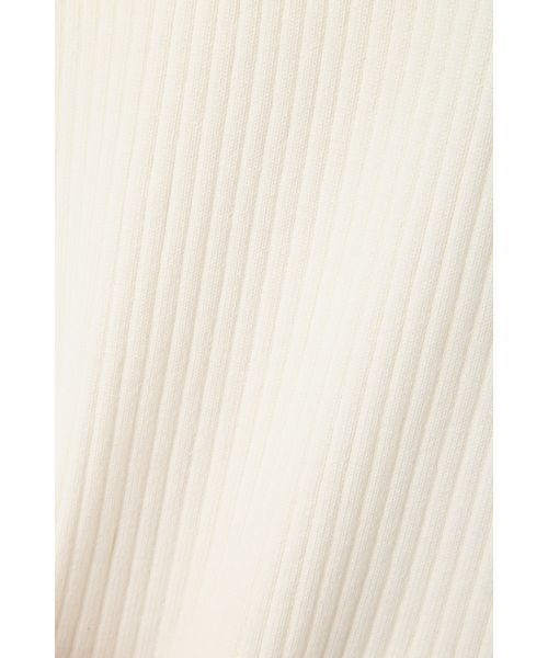 NATURAL BEAUTY BASIC（ナチュラルビューティーベーシック）の「[洗える]バックボタンスカラップスリーブニット（ニット/セーター・レディース・オフホワイト/ブラック/マジェンタ・MEDIUM）」の21枚目の写真