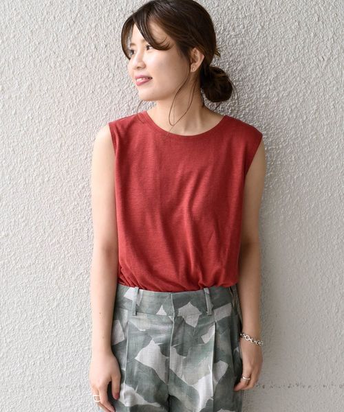Khaju(カージュ)の「Khaju:ルーズノースリーブTEE◇(タンクトップ)」|レッド
