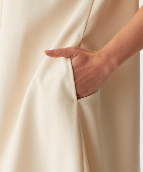 EMMEL REFINES（エメルリファインズ）の「〔ハンドウォッシャブル〕FC HW バックタックワンピース（ホワイト）（ワンピース・レディース・オフホワイト・M/S）」の12枚目の写真