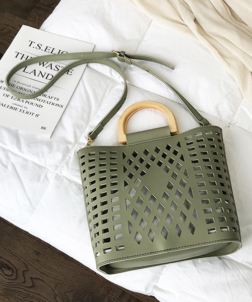shopnikoniko（ショップニコニコ）の「メッシュバッグ（ショルダーバッグ・レディース・グリーン/ホワイト/ブラック/ベージュ・フリー）」の4枚目の写真