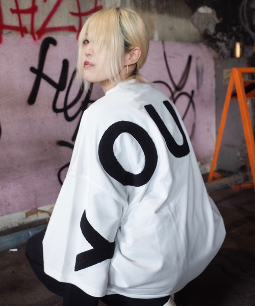 rovtski（ロフトスキー）の「【ビッグシルエット】INLAY JERZY 230G EMB SWEAT SS F/インレイジャージー 刺繍スウェット半袖（Tシャツ/カットソー・レディース・ホワイト/ブラック/ベージュ/ピンク・FREE）」の2枚目の写真