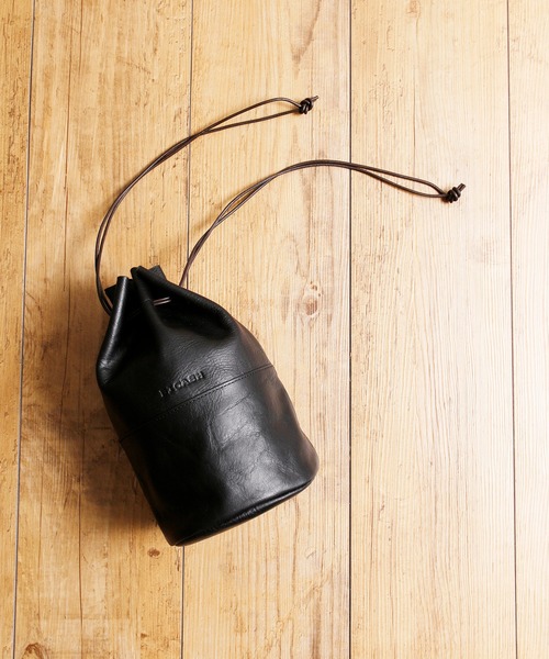 BICASH（ビカーシ）の「BICASH ビカーシ / 牛革レザーショルダー巾着バケツバッグ ユニセックス / B842（ショルダーバッグ・メンズ・グレー/ダークネイビー/シルバー/レッド/ネイビー/グリーン/ブラウン/ダークブラウン/ブラック/オフホワイト/タン・FREE）」の16枚目の写真